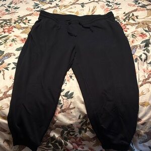 Women’s Size 2 Torrid Super Soft black joggers